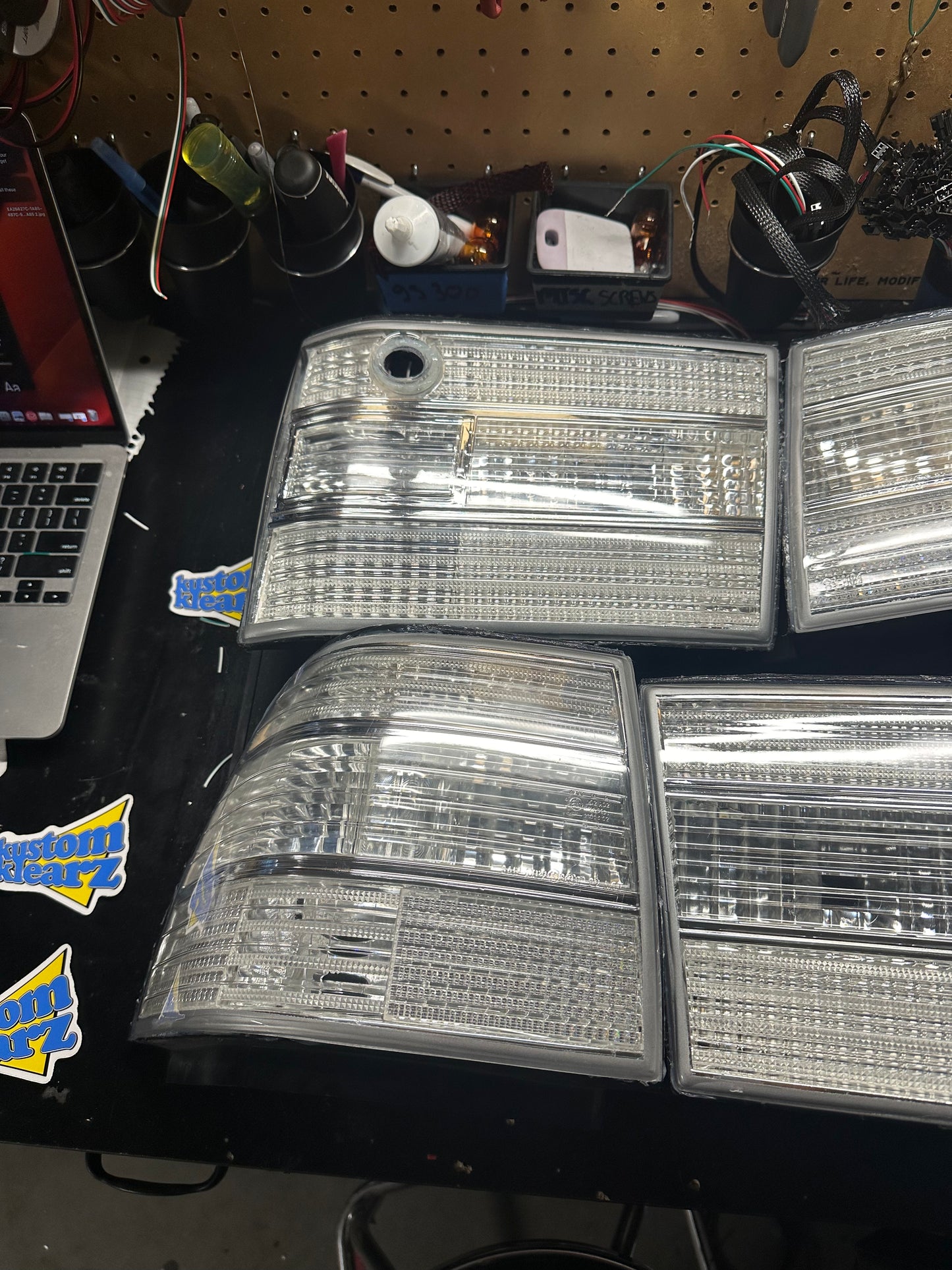 1998-2000 LS 400 CLEAR TAILLIGHTS